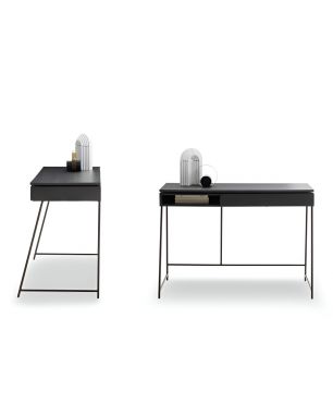 Désirée Rito Desk
