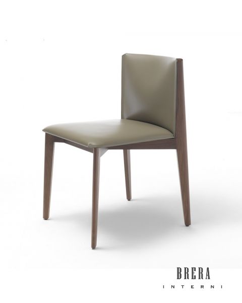 Porada Ionis Chair