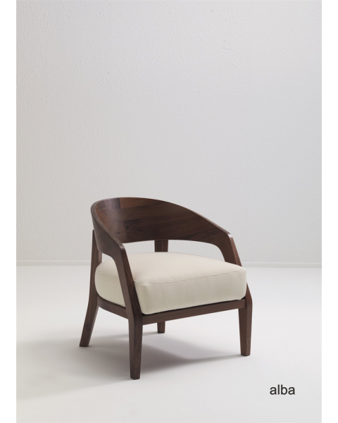 Porada Alba Armchair
