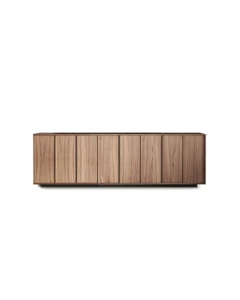 Madia Bonaldo Backdrop