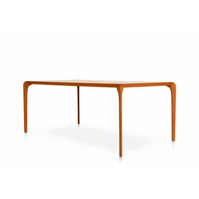 Sedit Sinua Table