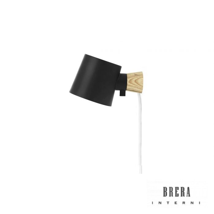 Lampada da parete Rise di Normann Copenhagen