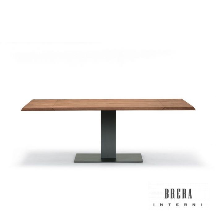 Tavolo Drive in legno Elvis Cattelan Italia